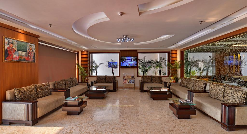 Hotel Seven Hills Tower Agra  Εξωτερικό φωτογραφία
