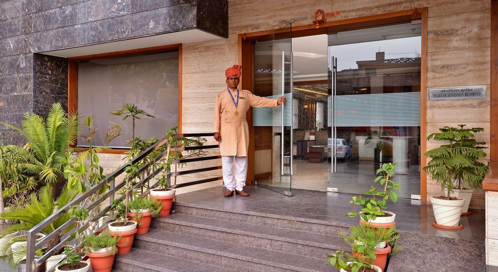 Hotel Seven Hills Tower Agra  Εξωτερικό φωτογραφία