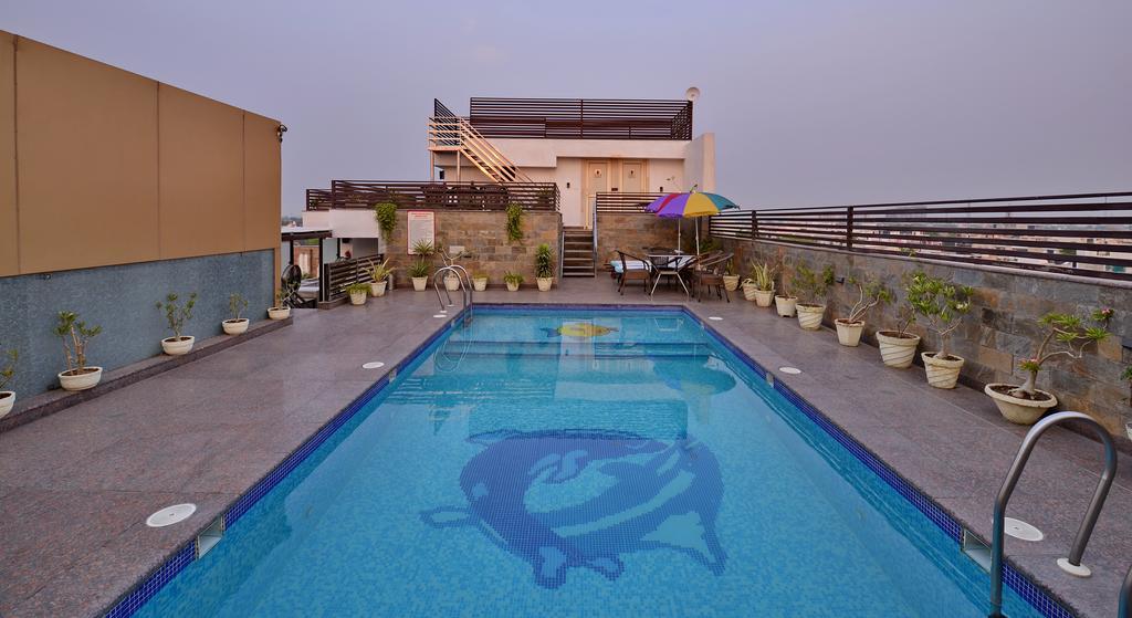 Hotel Seven Hills Tower Agra  Εξωτερικό φωτογραφία