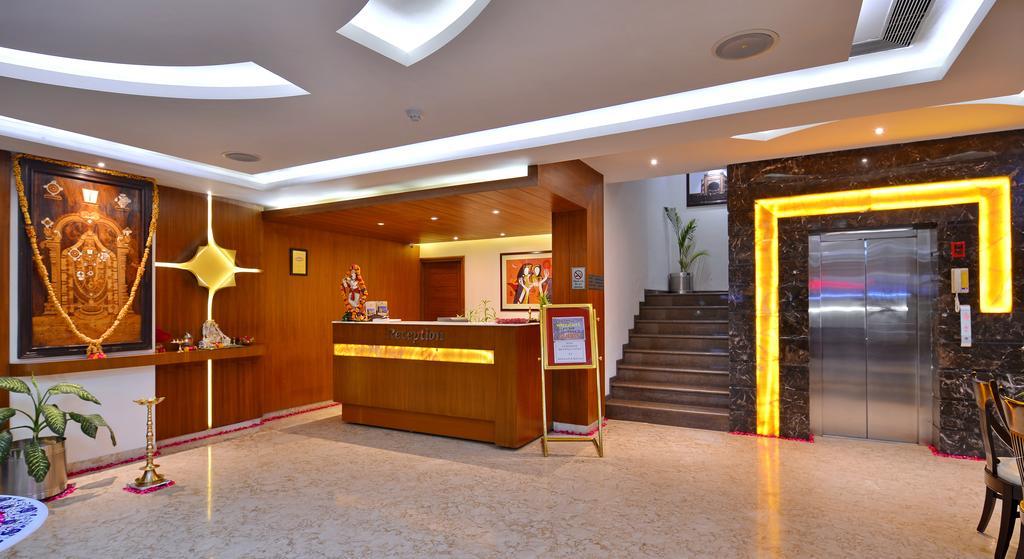 Hotel Seven Hills Tower Agra  Εξωτερικό φωτογραφία