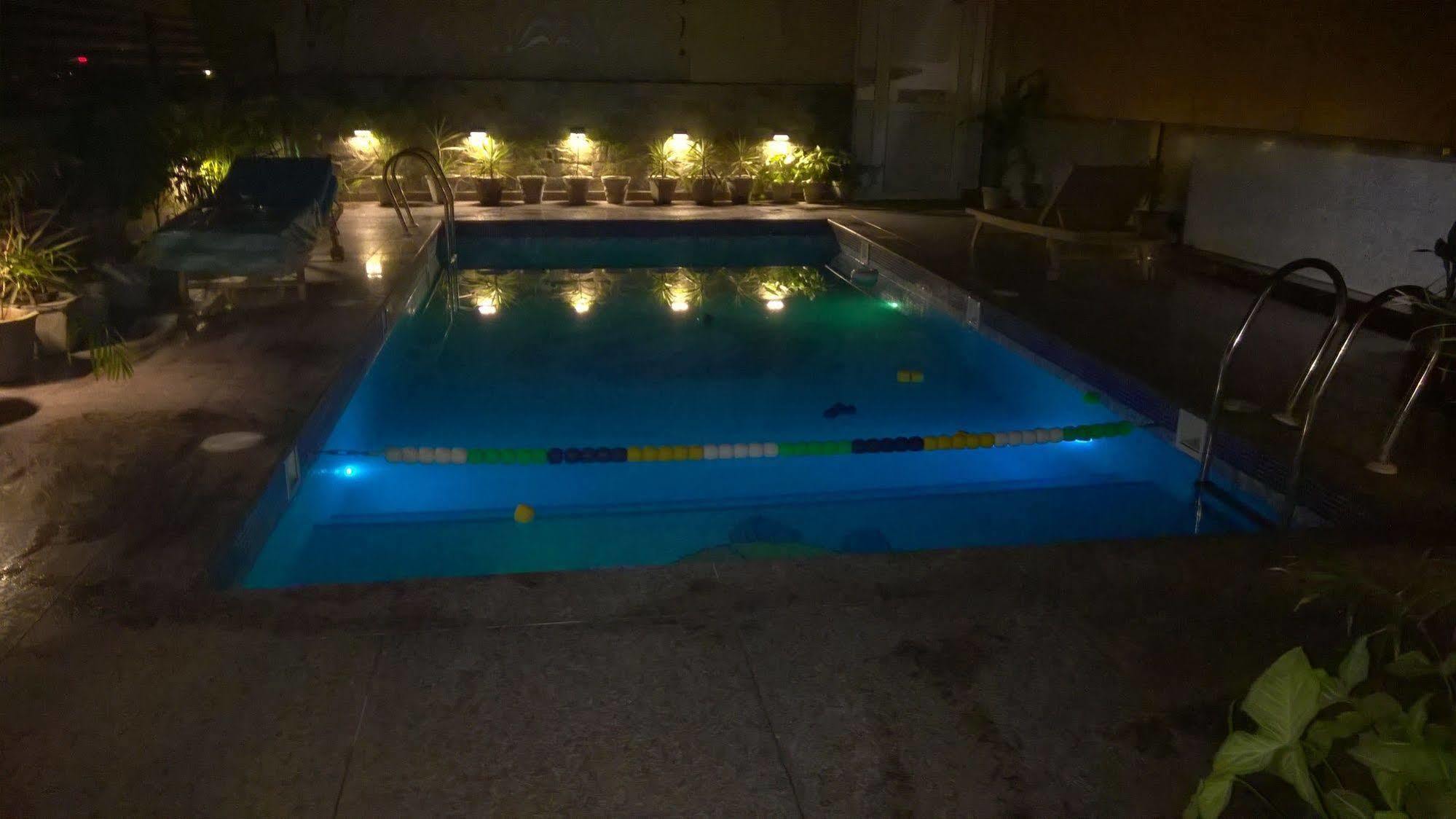 Hotel Seven Hills Tower Agra  Εξωτερικό φωτογραφία