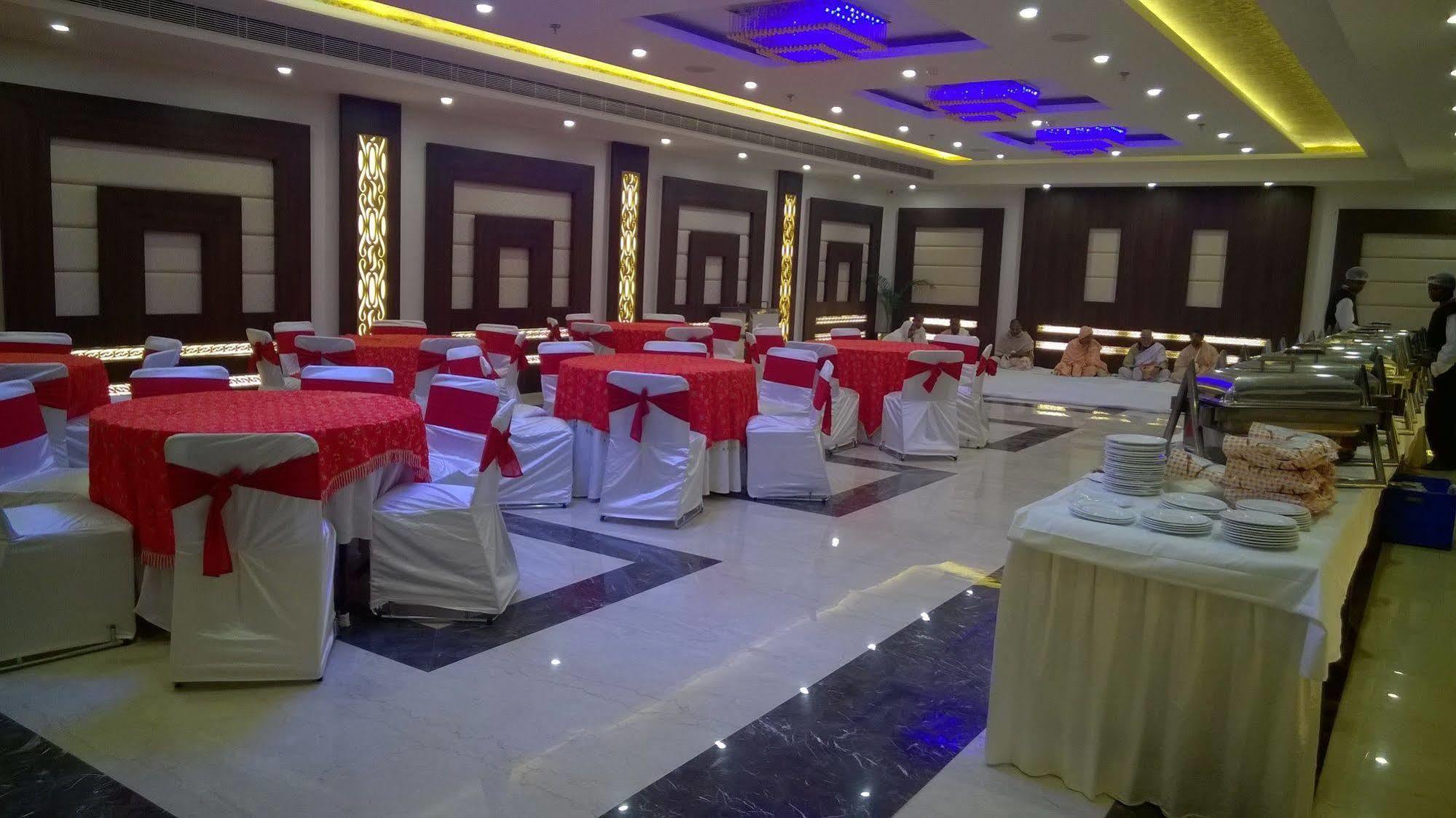 Hotel Seven Hills Tower Agra  Εξωτερικό φωτογραφία
